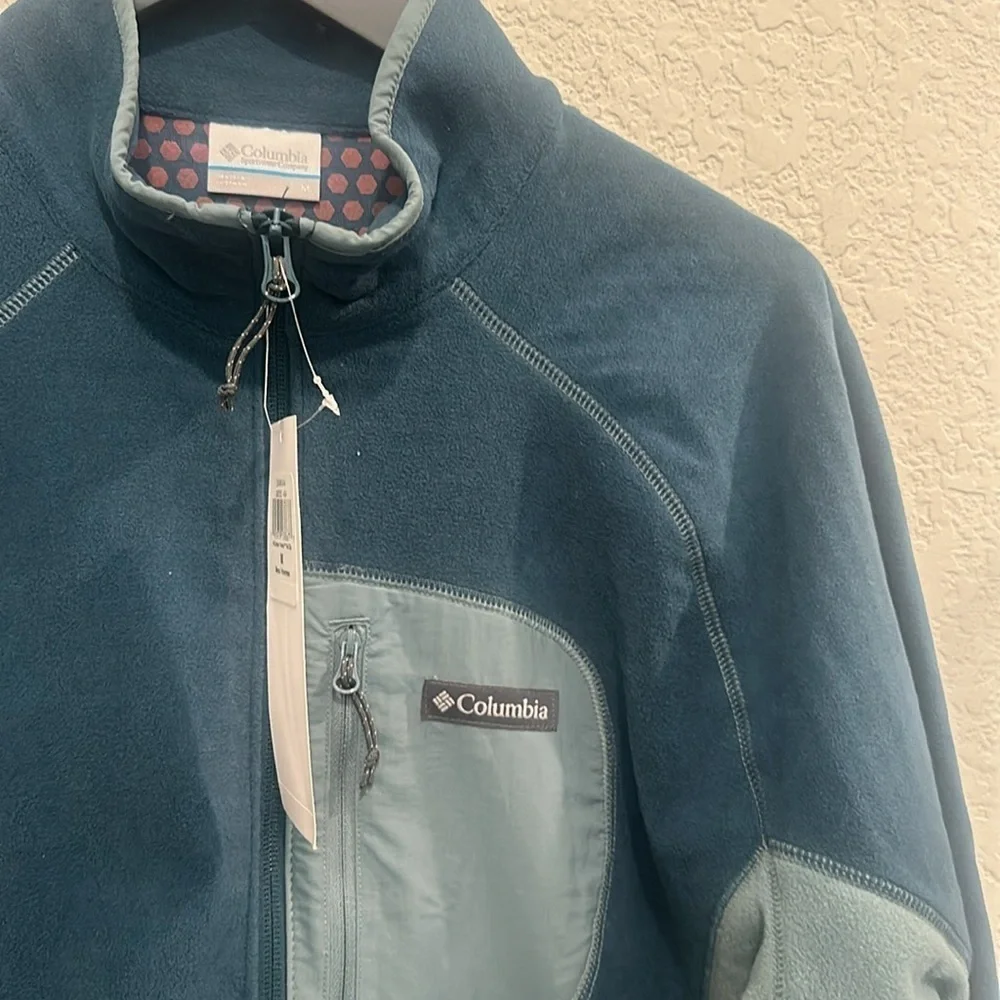 Columbia Men’s medium zipper sweater NWT